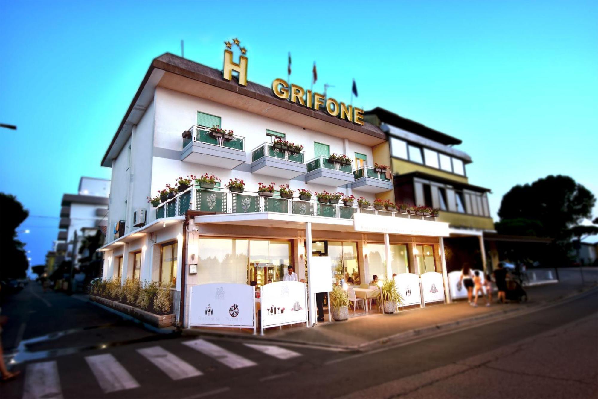 Grifone Hotel 3*